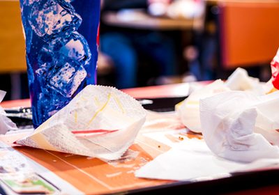 Fast-foods – La quantité de déchets s’emballe