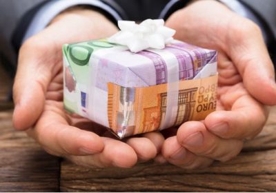 Dons familiaux – Plus qu’un mois pour profiter de l’exonération de 100 000 €
