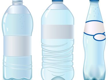 Eau en bouteille – Aux arômes de microplastiques