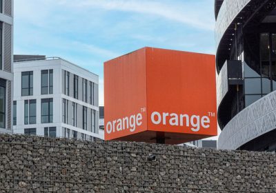 Orange : Des publicités clandestines dans les boîtes mails